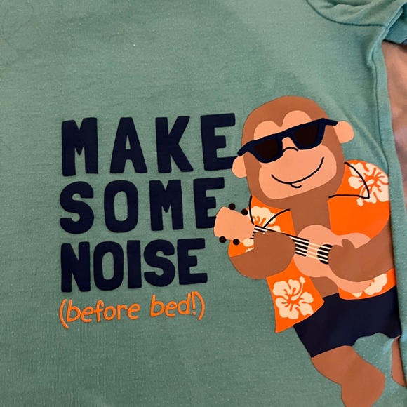 ❤️4 for $10❤️ Child of Mine blue short sleeve pajama top - Picture 3 of 5